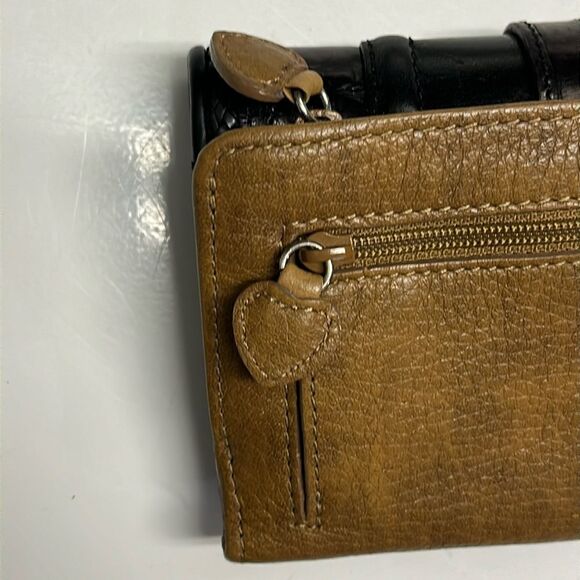 Brighton Tri-fold Brown Black Silver-Tone Magnetic Closure Various Compartments - Picture 3 of 16